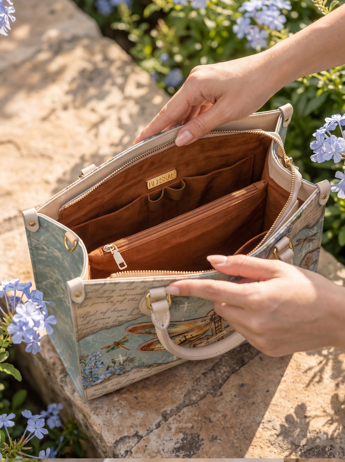 Hope Rising Romans 15:13 Applique Leather Handbag