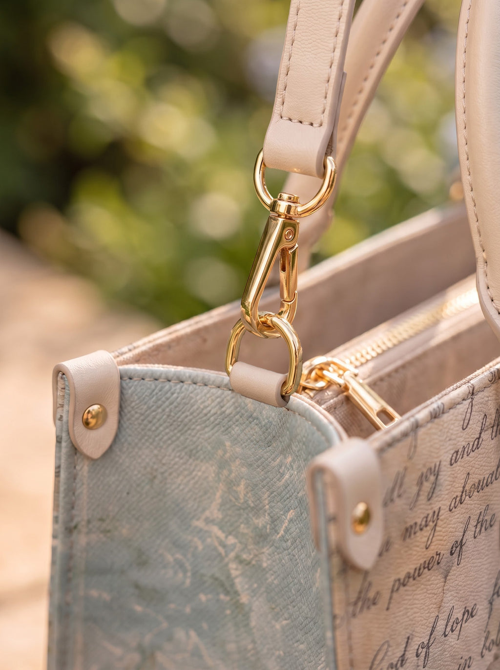Hope Rising Romans 15:13 Leather Handbag