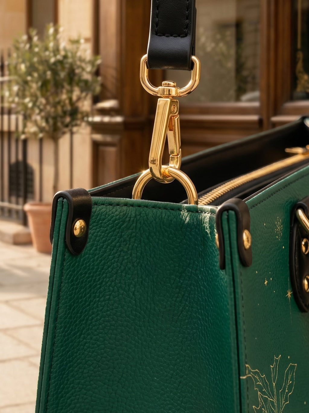 Joyful Elegant Leather Shoulder Handbag