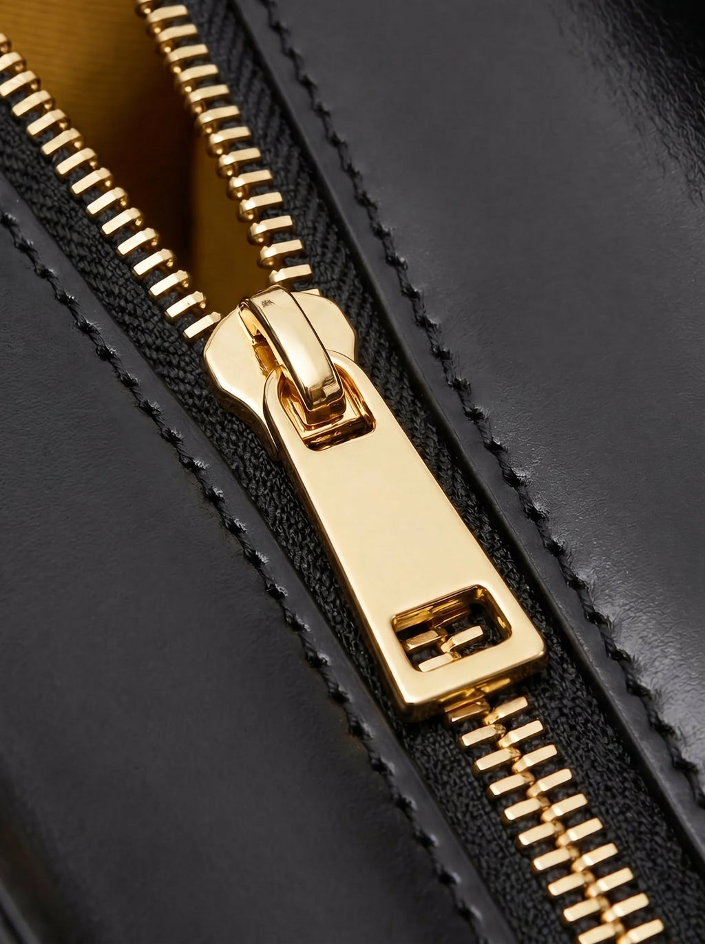 Philippians 4:13 Limitless Leather Handbag