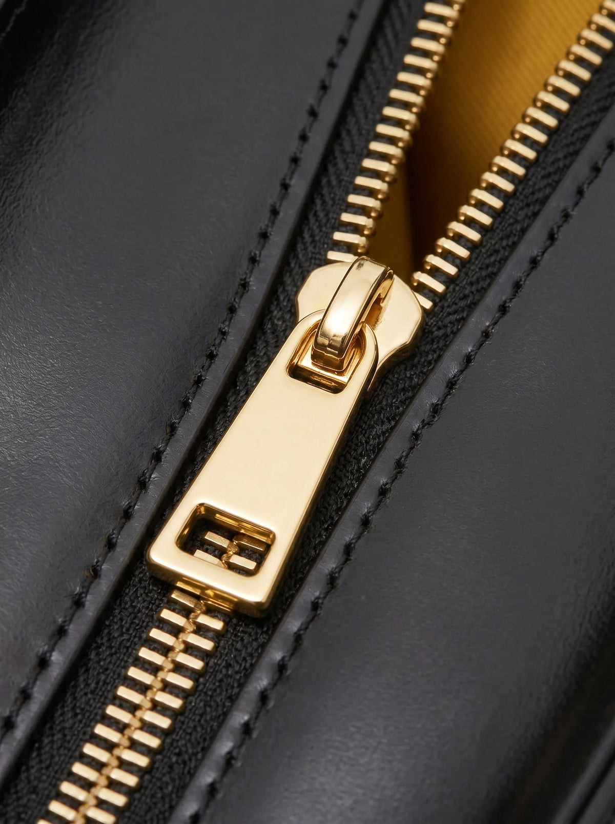 Christian Faith Pray Leather Handbag