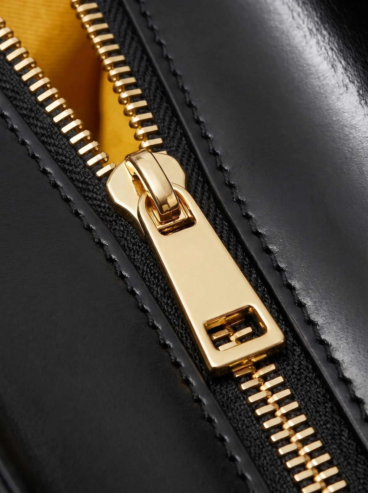 Presence Psalm 46:10 Leather Handbag